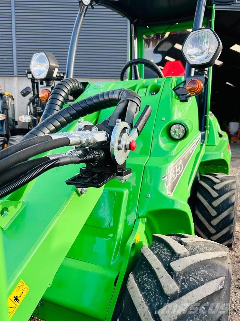 Avant 735 Višenamenski utovarivači