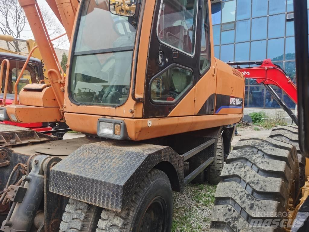 Doosan DH 210 W-7 Bageri točkaši