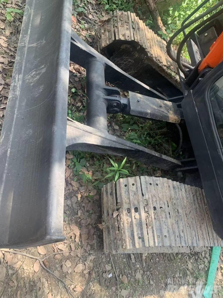 Hitachi ZX60 Bageri guseničari