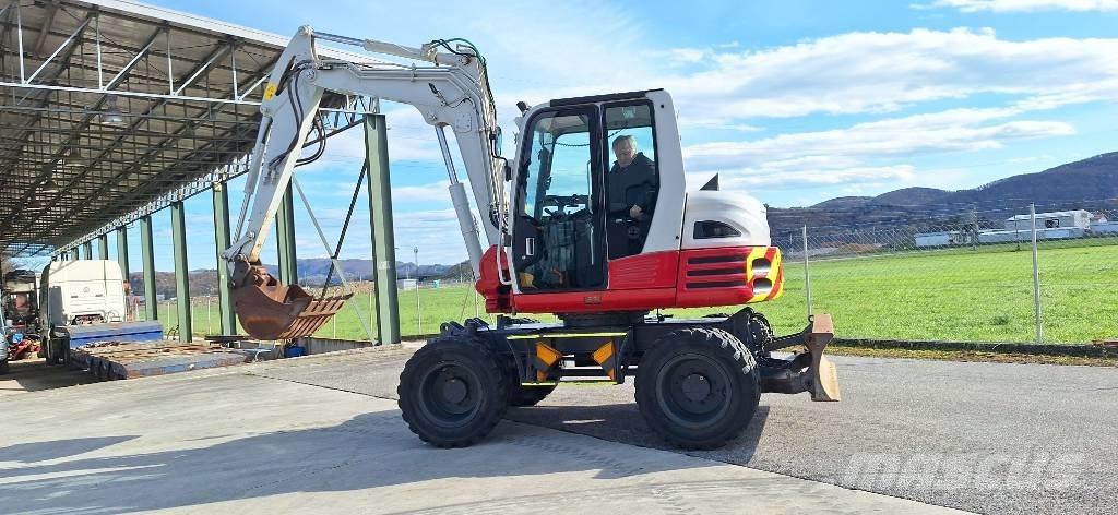 Takeuchi TB 295 W Bageri točkaši