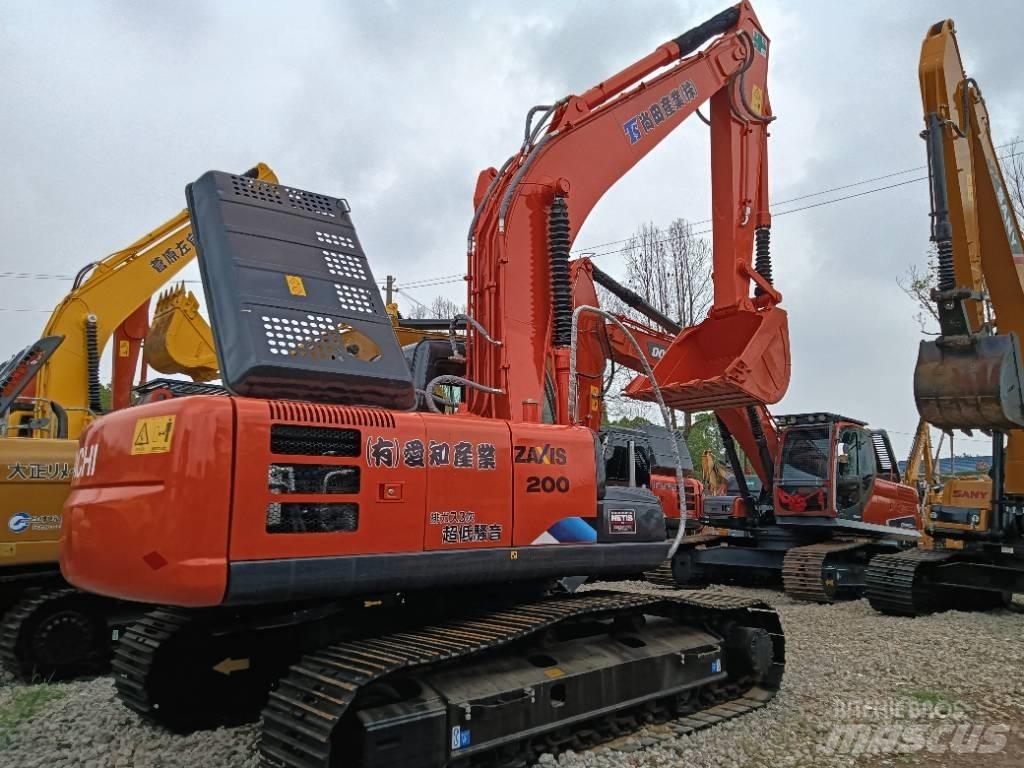 Hitachi ZX 200 Bageri guseničari