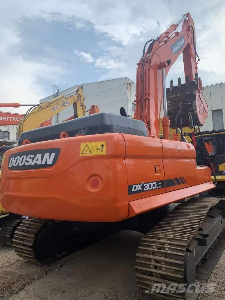 Doosan DX 300 Bageri guseničari