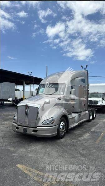 Kenworth T680 Tegljači