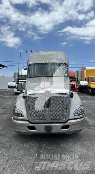 Kenworth T680 Tegljači