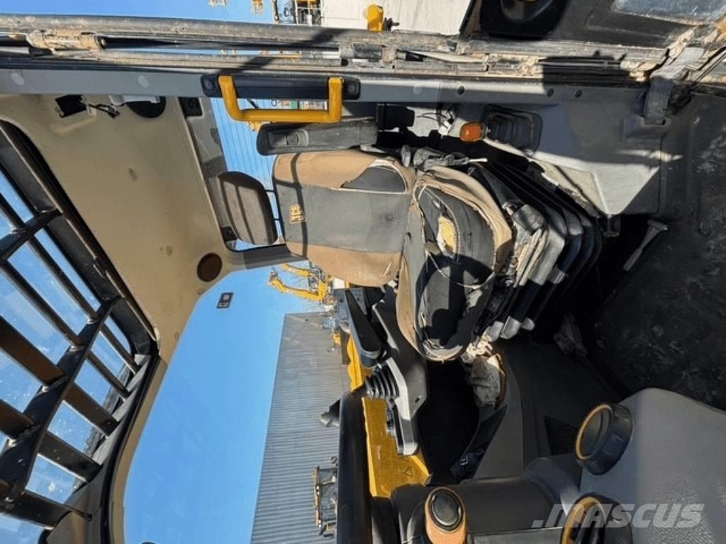 JCB 532-70 Poljoprivredni teleskopski utovarivači