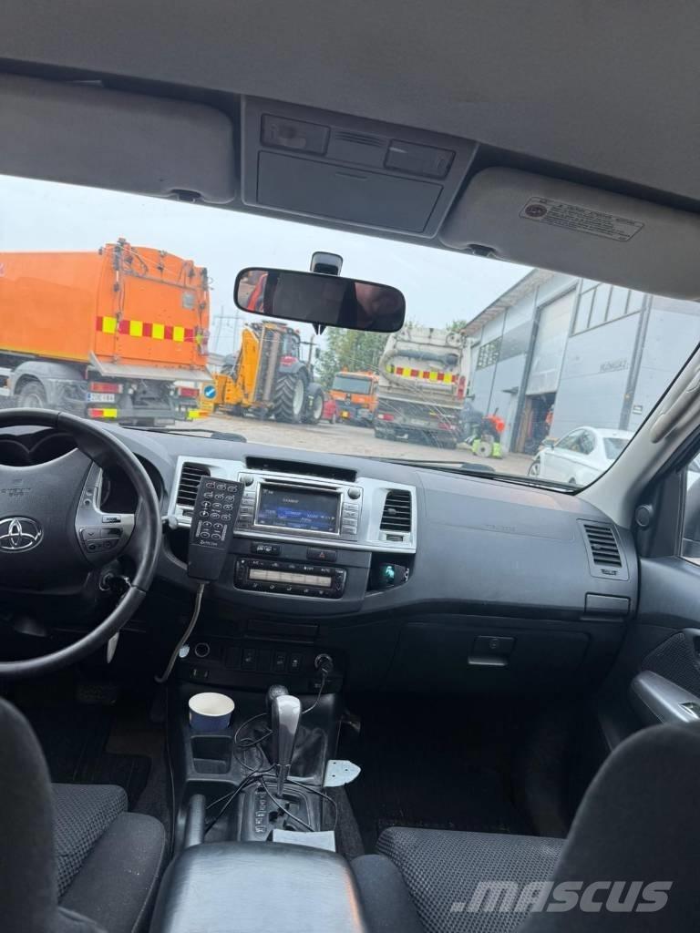Toyota Hilux Komunalna vozila za opštu namenu