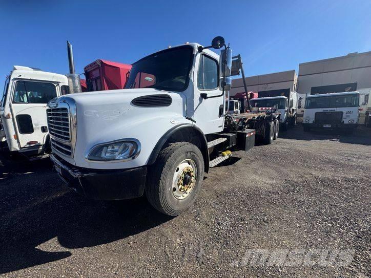 Freightliner M2 Kamioni za podizanje kablova