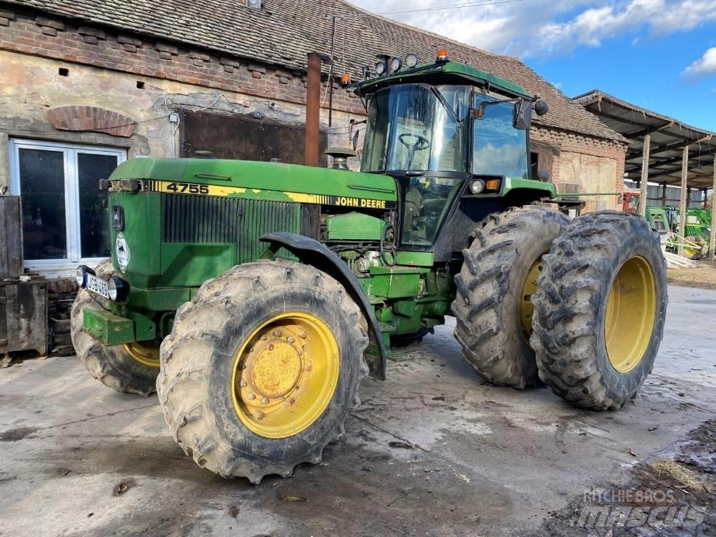 John Deere 4755 Traktori