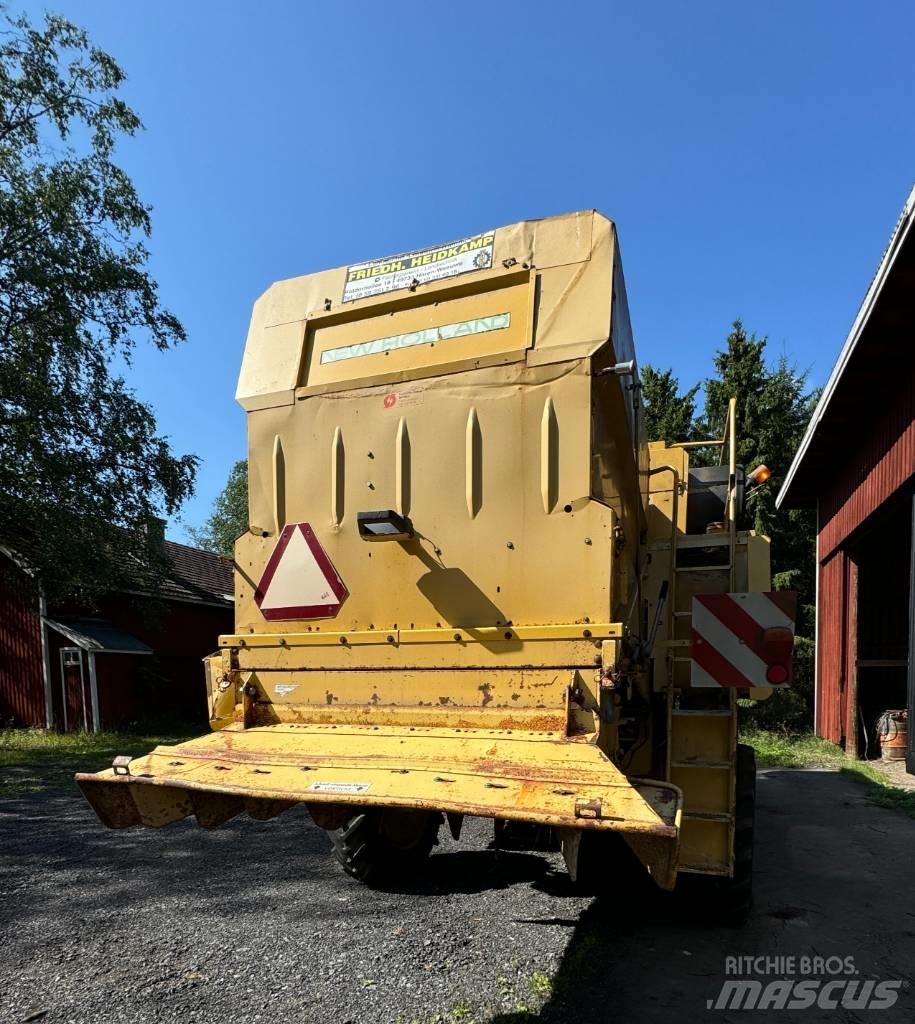 New Holland TX 34 Kombajni