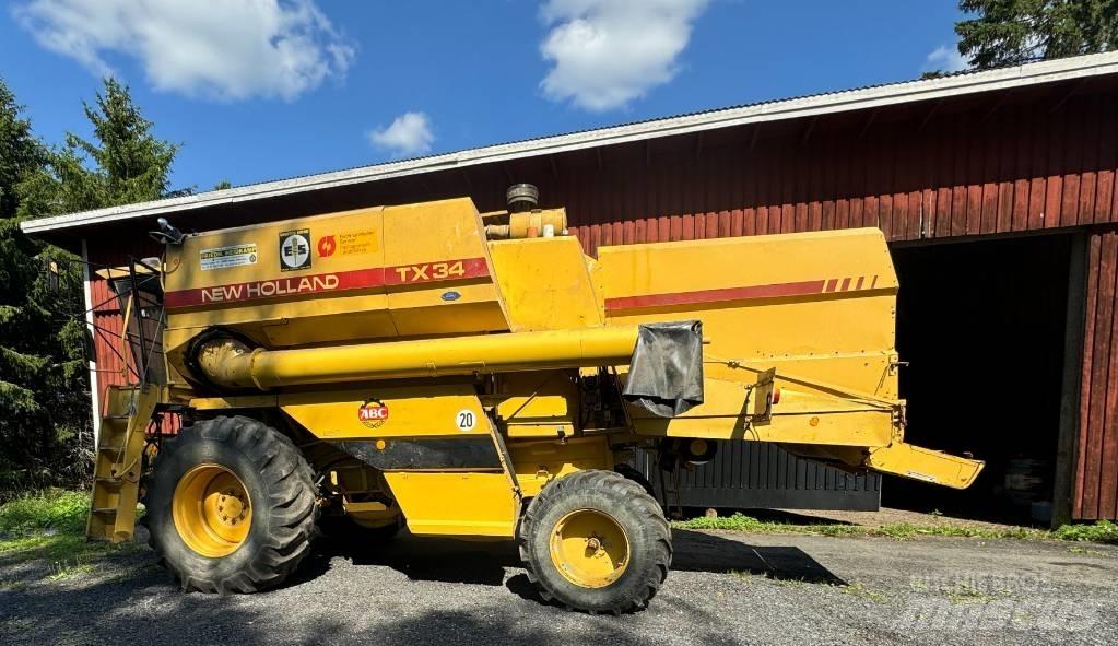 New Holland TX 34 Kombajni