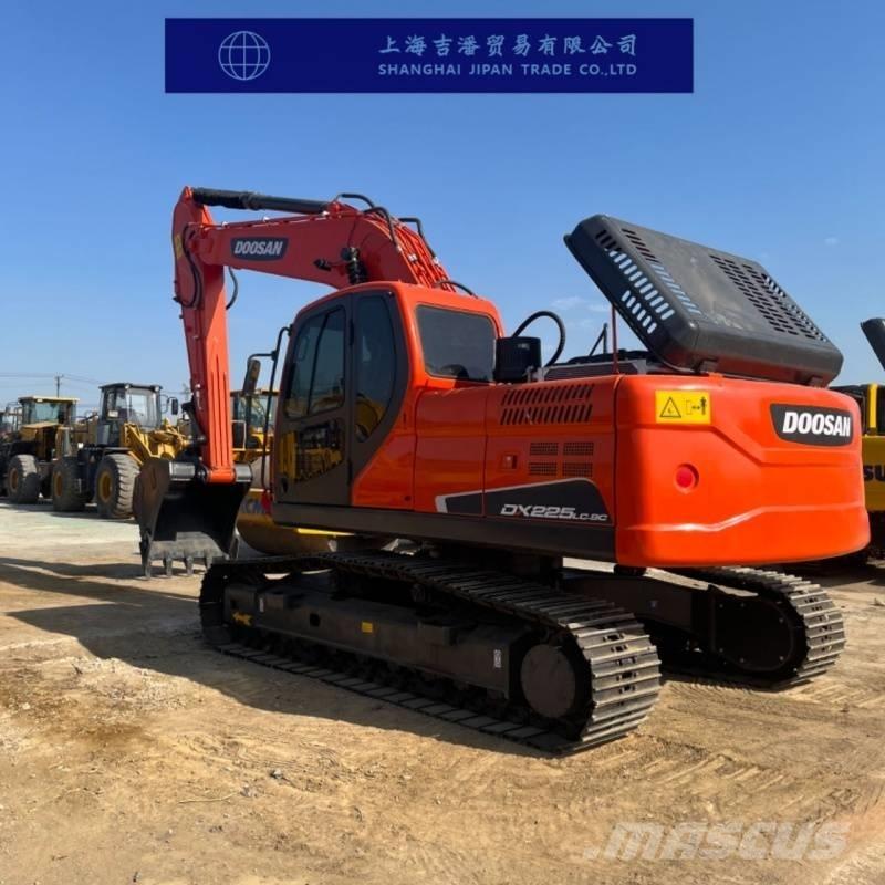 Doosan DX 225 Bageri guseničari