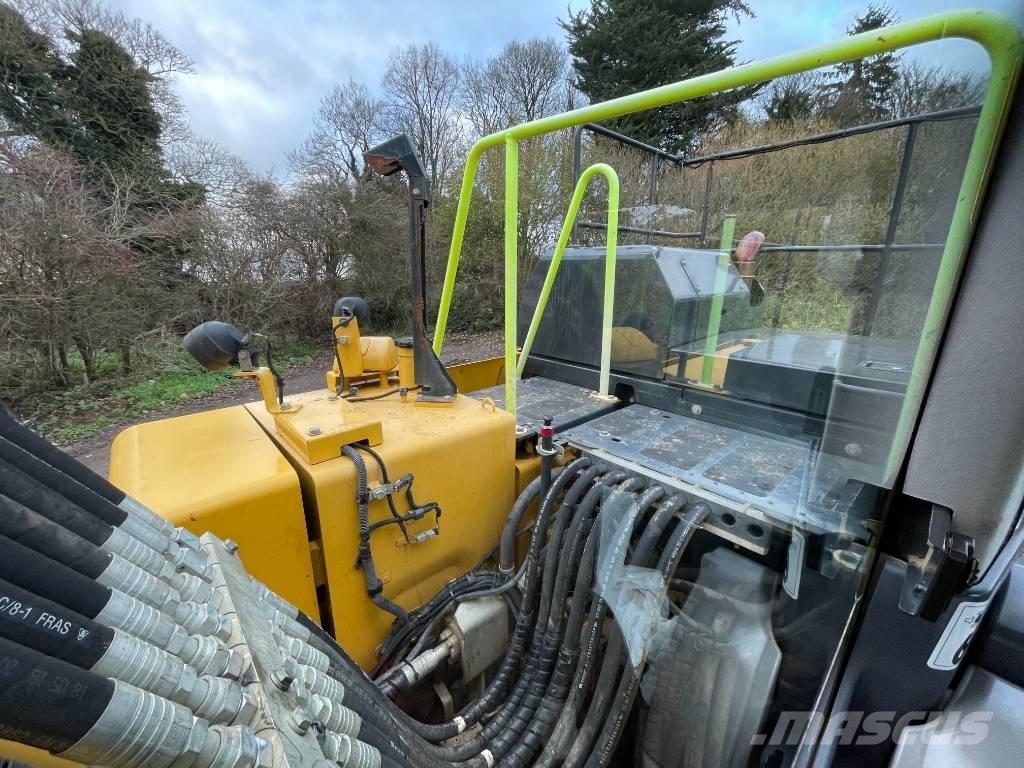 Komatsu PW 180-11 Bageri točkaši