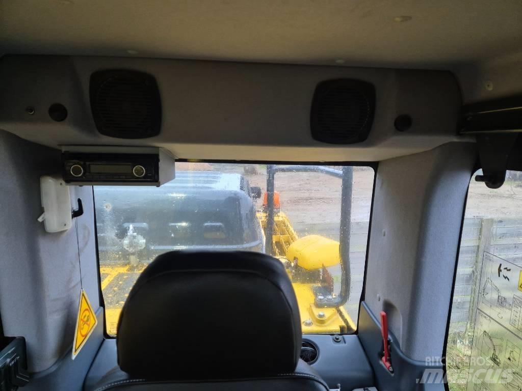Komatsu PC210 LC-11 Bageri guseničari