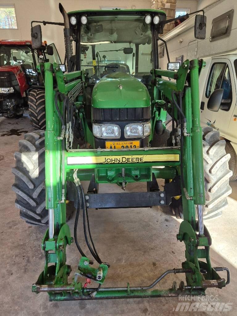 John Deere 5100R Traktori