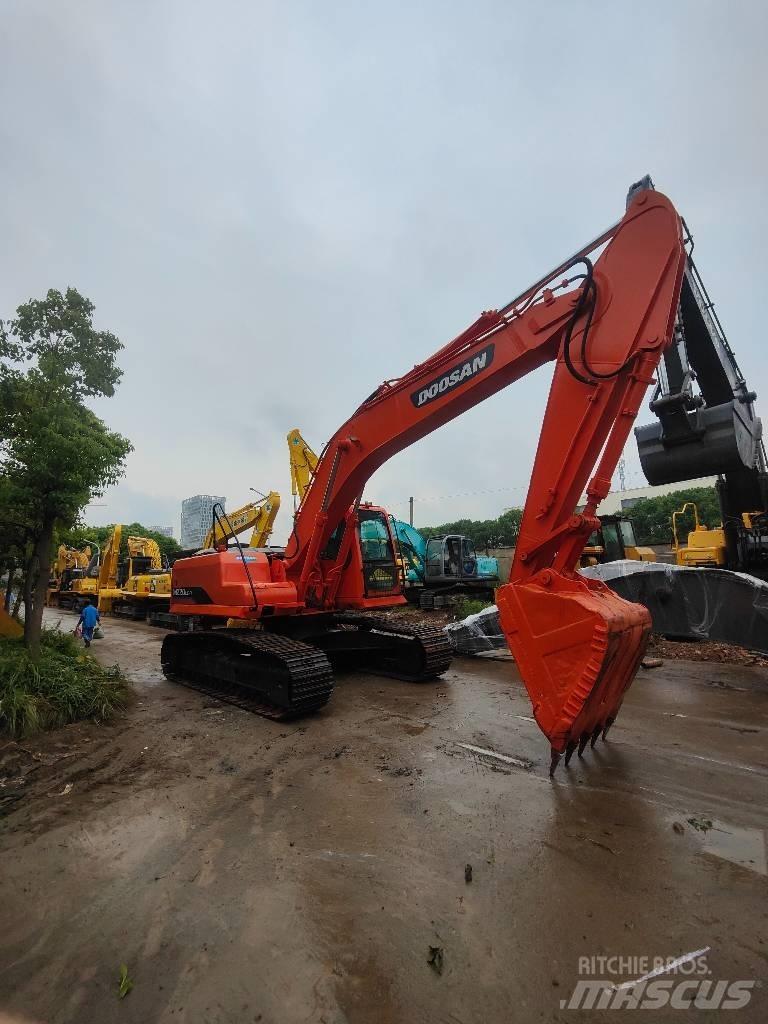 Doosan 220 LC-7 Bageri guseničari