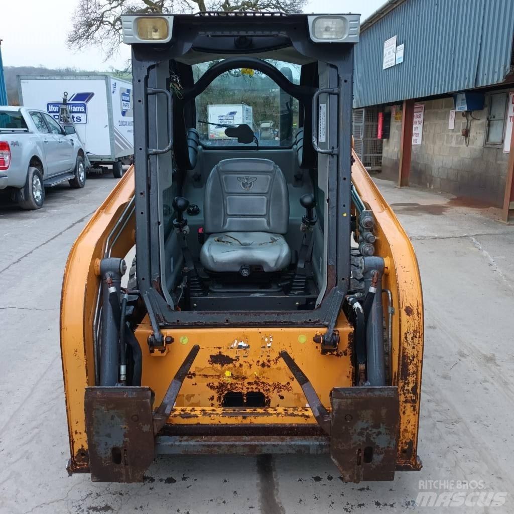 CASE SR 130 Skid steer mini utovarivači