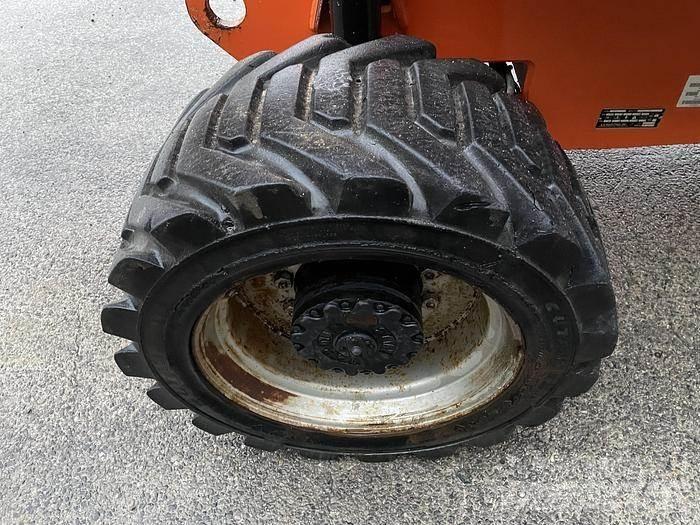 JLG 800AJ Zglobne podizne platforme