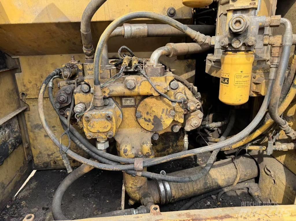 CAT 320 C Bageri guseničari