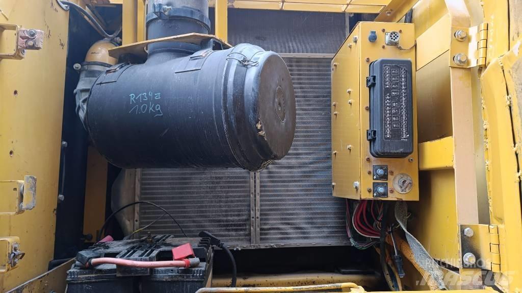 CAT 330 CL Bageri guseničari