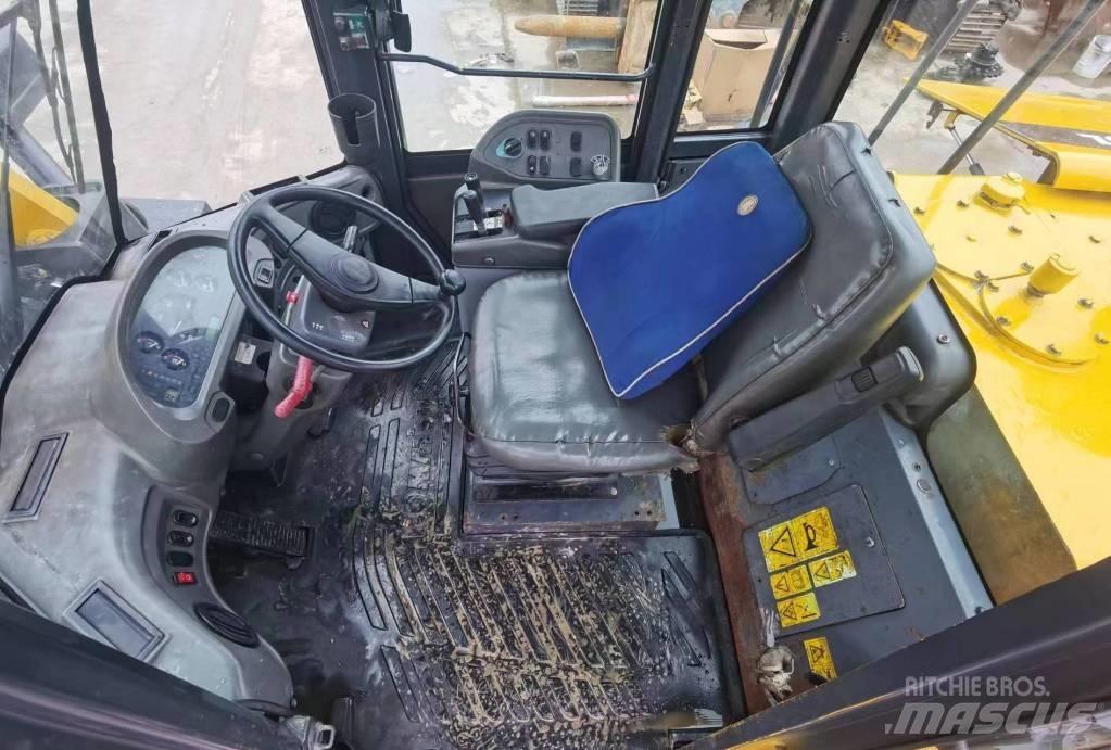 Komatsu WA 380 Utovarivači na točkove