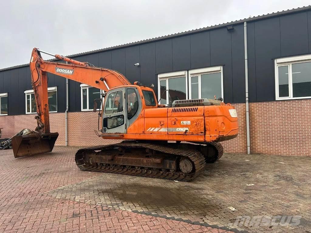 Doosan DX255LC Bageri guseničari