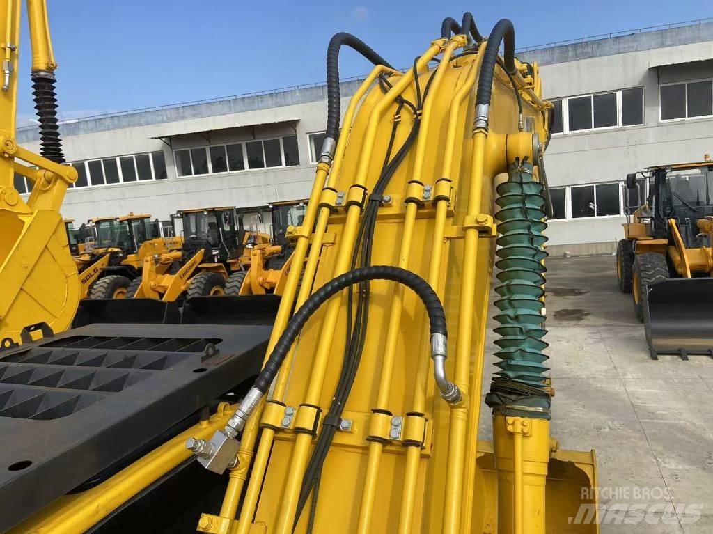 Komatsu PC 220-8 Bageri guseničari