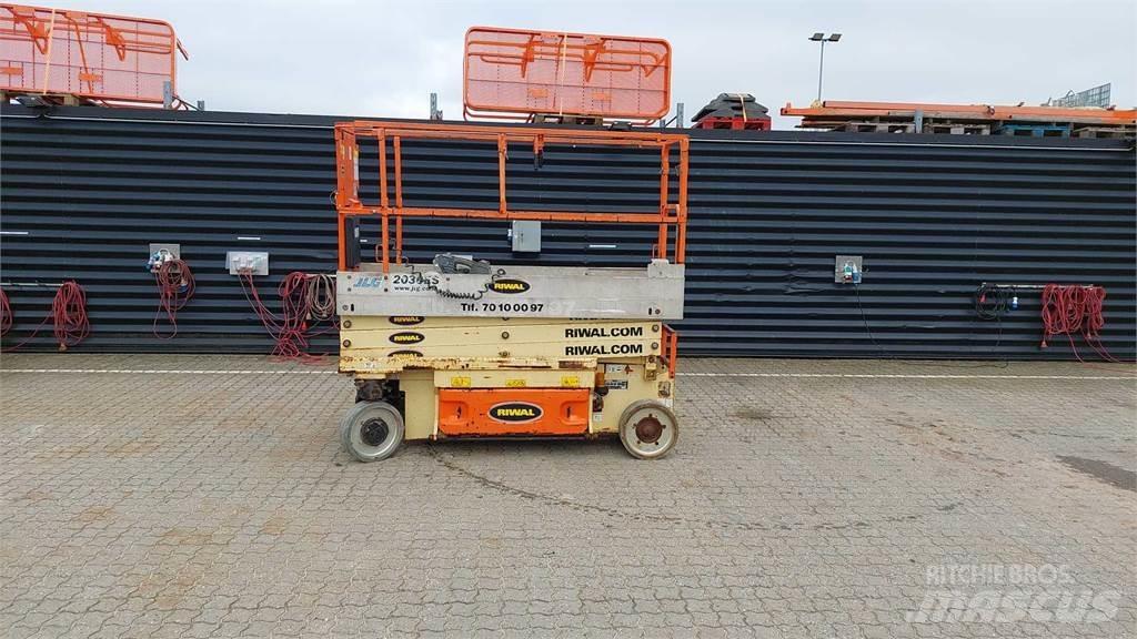JLG 2030ES Makazaste platforme