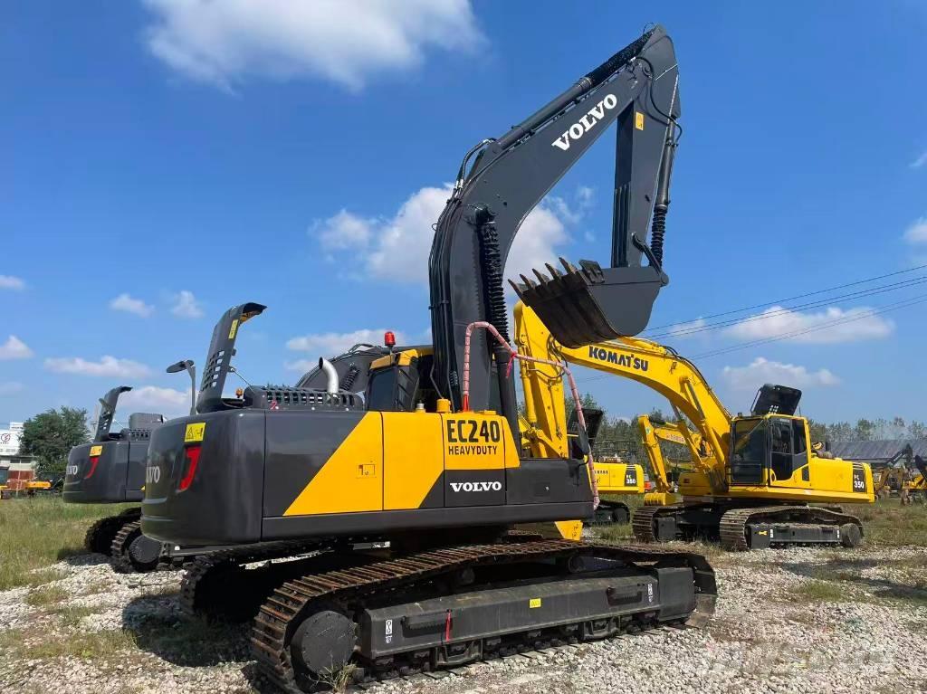 Volvo EC 240 Bageri guseničari