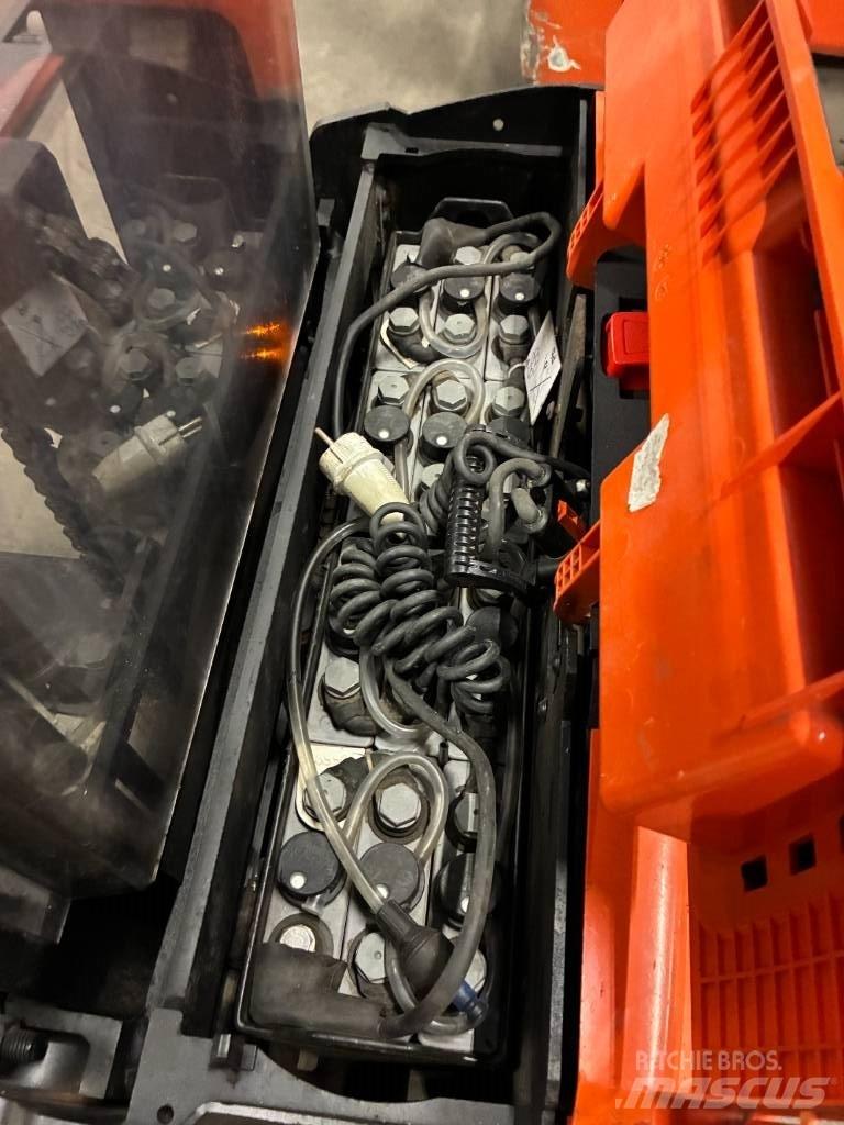 Toyota SWE120L Ručni električni viljuškar