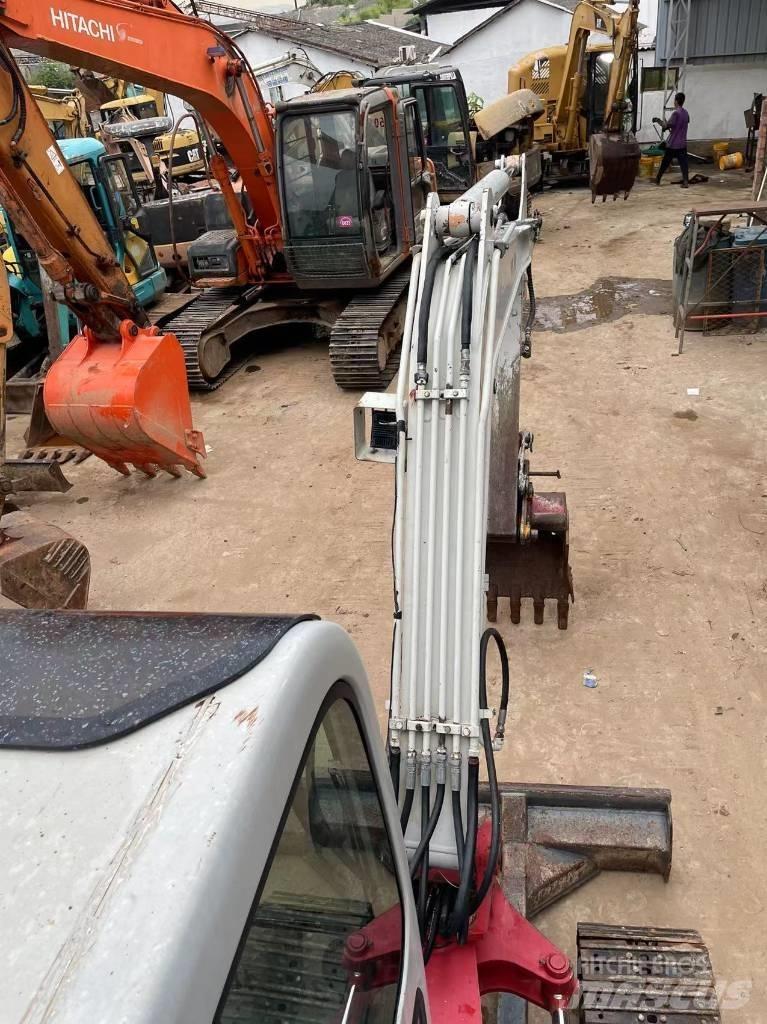 Takeuchi TB150C Bageri guseničari