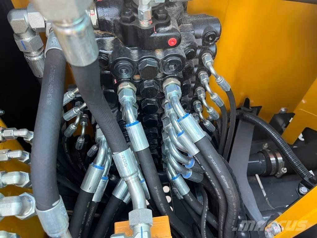 XCMG XE 75 Bageri guseničari