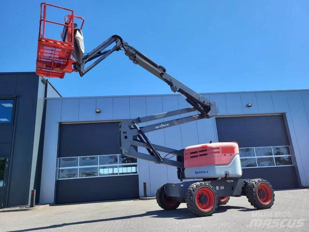 SkyJack SJ 46AJ Zglobne podizne platforme