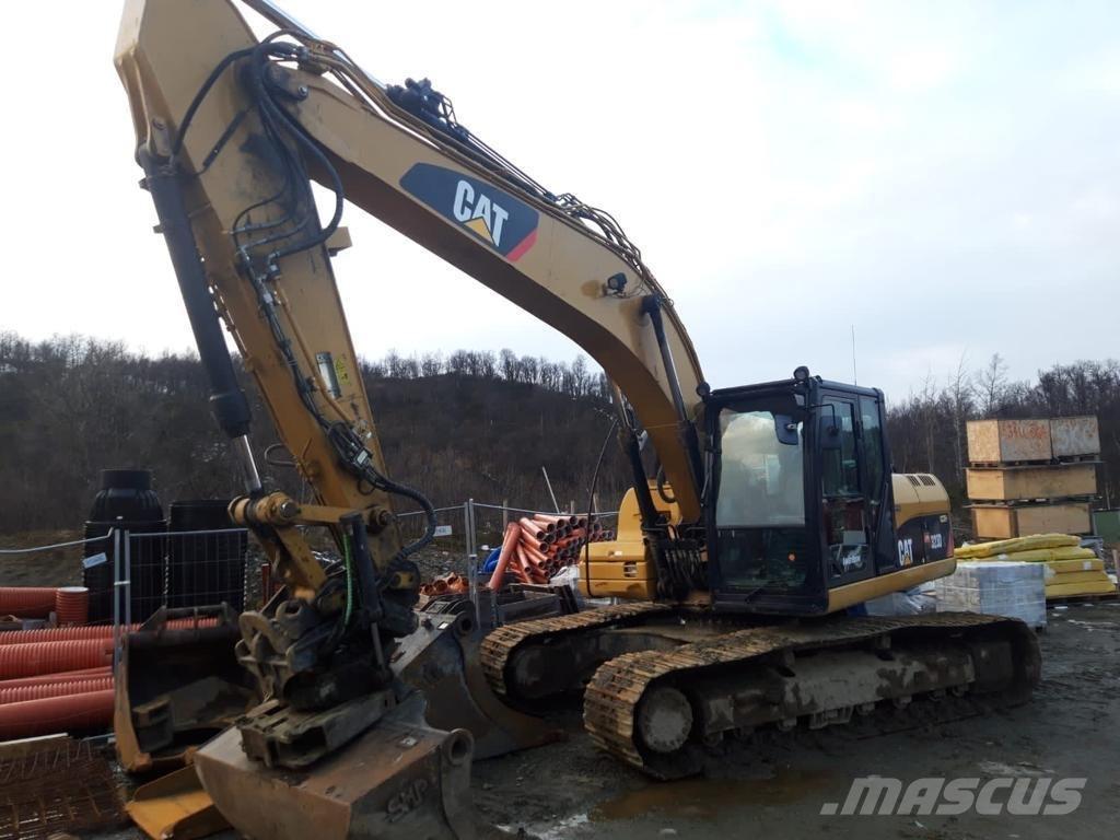 CAT 323 D L Bageri guseničari