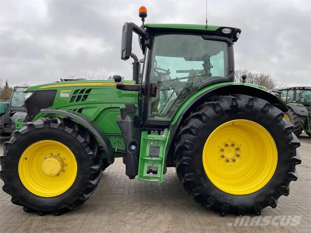 John Deere 6155R Traktori