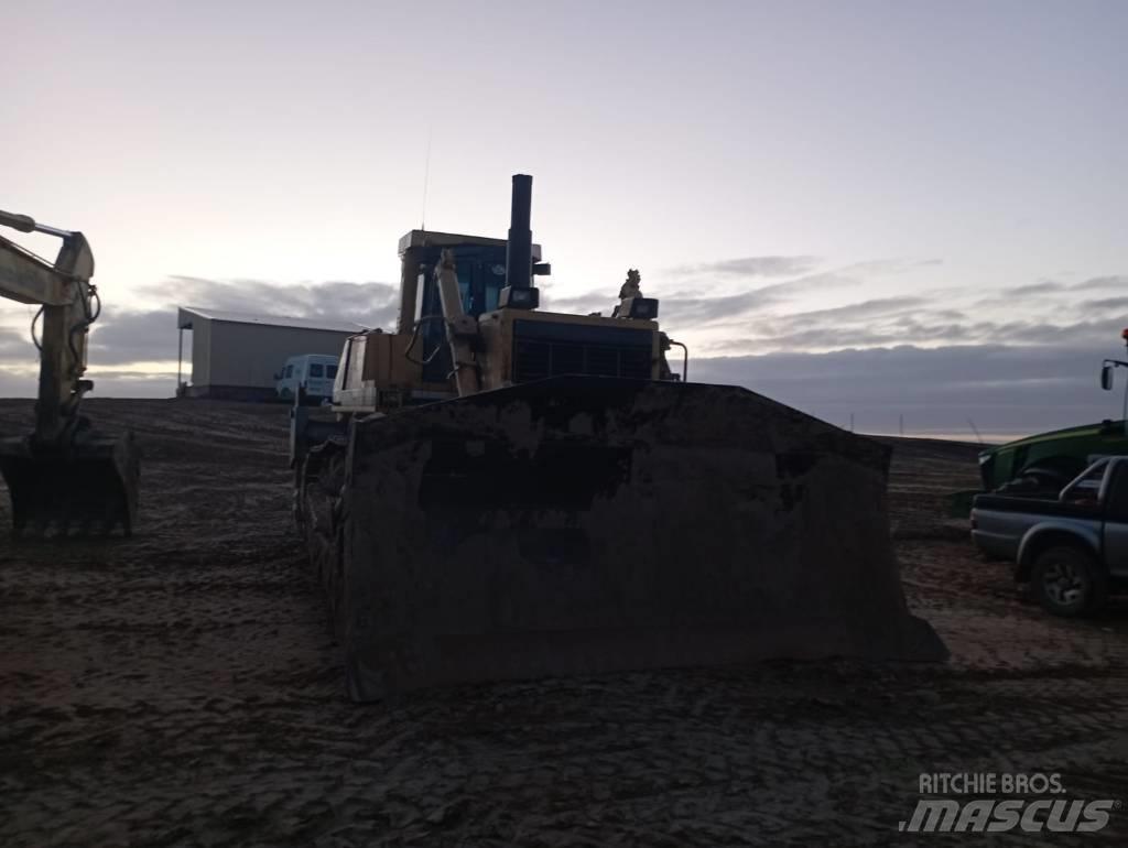 Komatsu D 375 A-2 Buldožeri guseničari