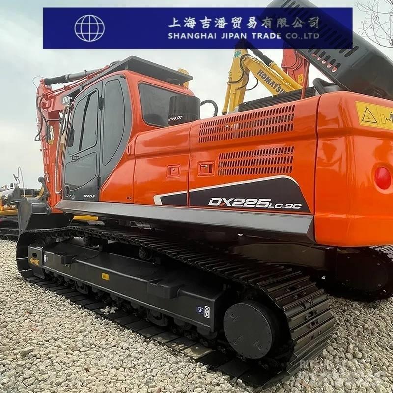Doosan DX 225 Bageri guseničari