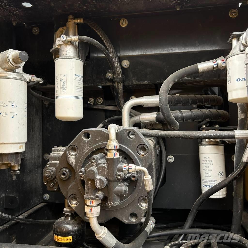 Volvo 290 Bageri guseničari