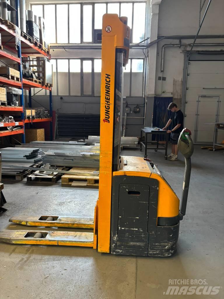 Jungheinrich EJC216 Ručni električni viljuškar