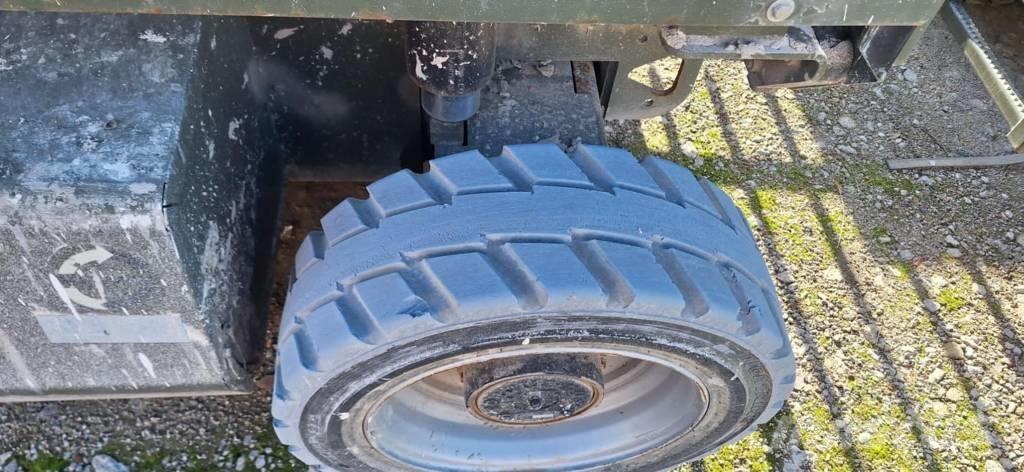 JLG M 3369 Makazaste platforme