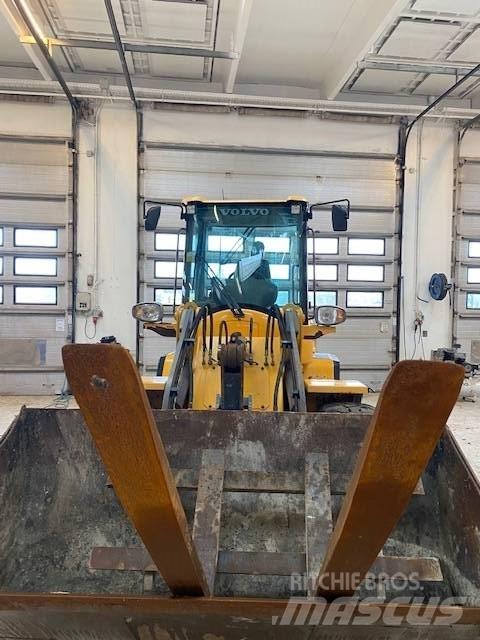 Volvo L 30 G Utovarivači na točkove