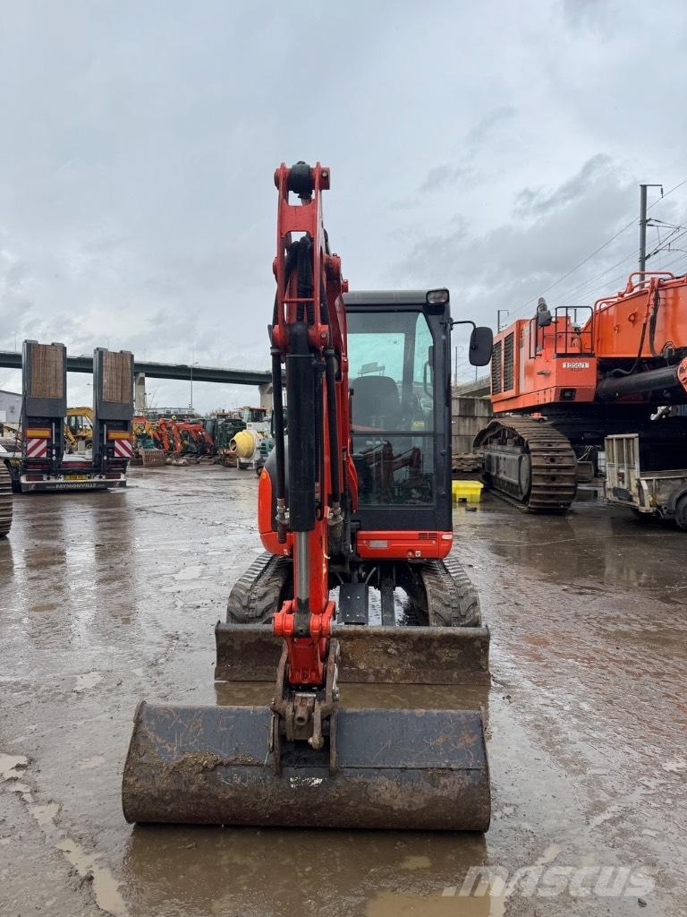 Kubota U 27-4 Mini bageri < 7t