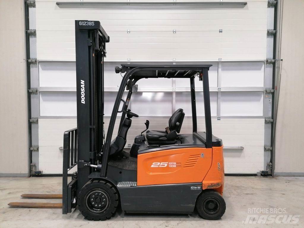 Doosan B25X-7 Električni viljuškari
