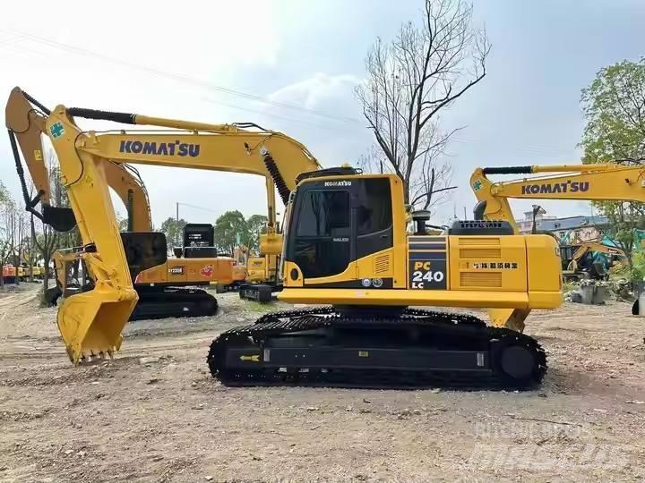 Komatsu PC240 Bageri guseničari