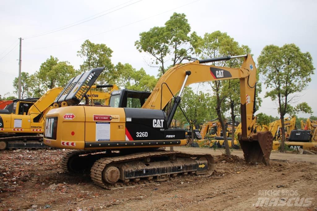 CAT 326D Bageri guseničari