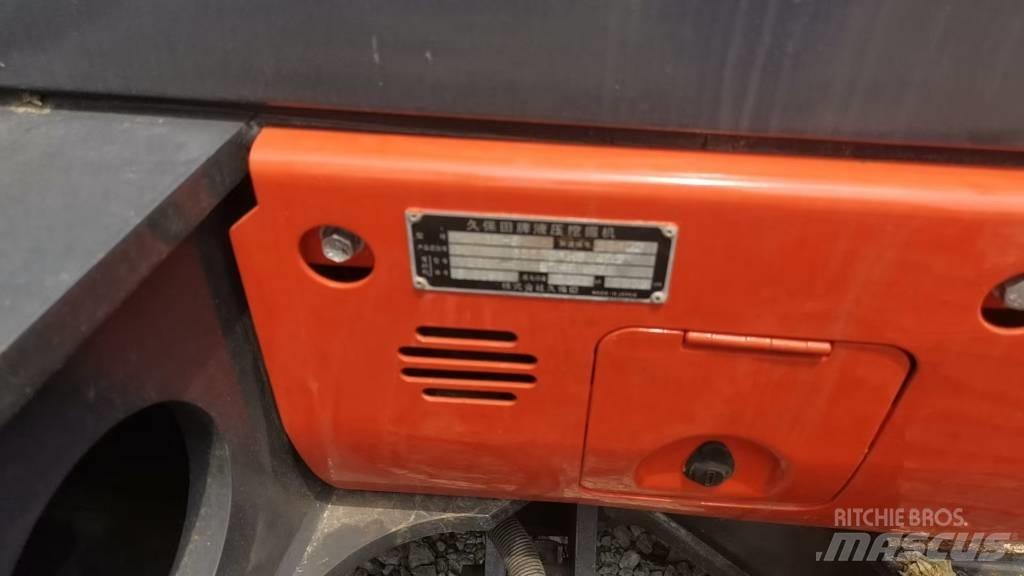 Kubota KX165 Bageri guseničari