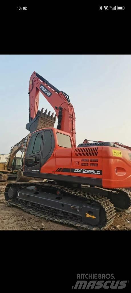 Doosan DX 220 Bageri guseničari