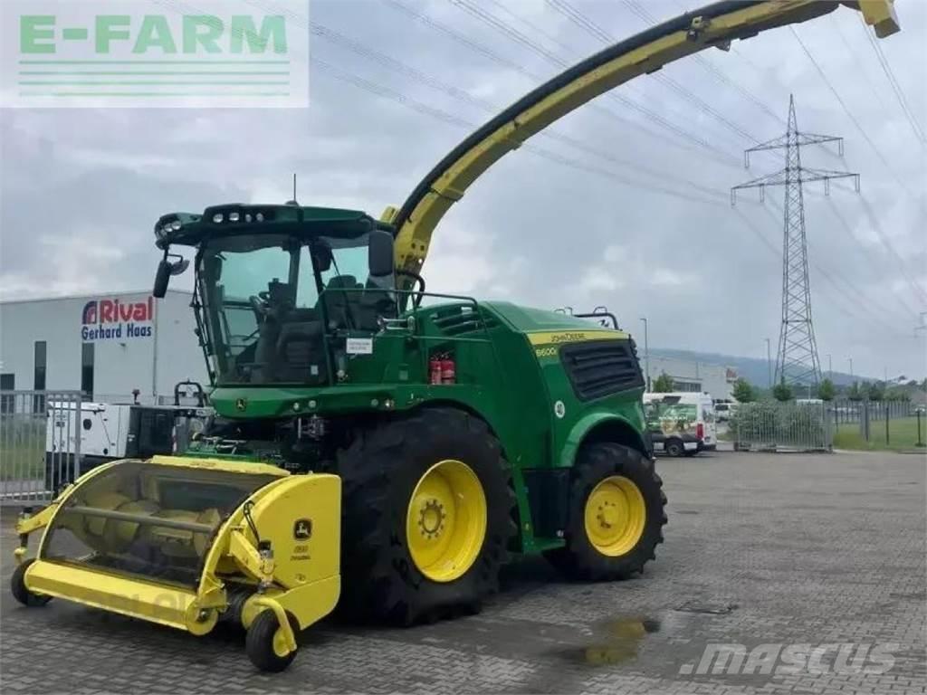 John Deere 8600i Mašine za stočnu hranu sa sopstvenim pogonom