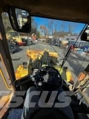 CAT Loader Utovarivači na točkove