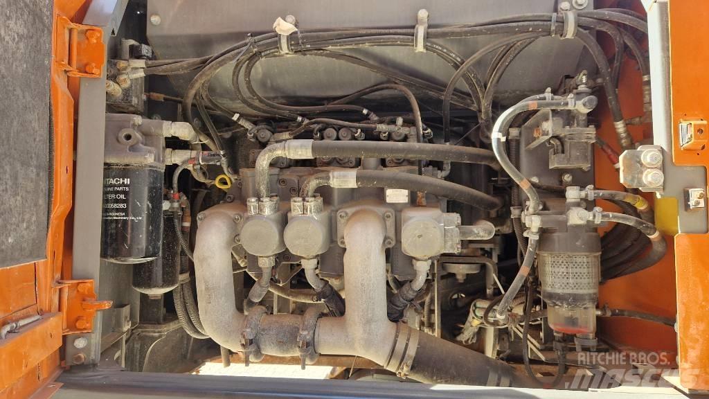 Hitachi ZX 300 LC-7 Bageri guseničari