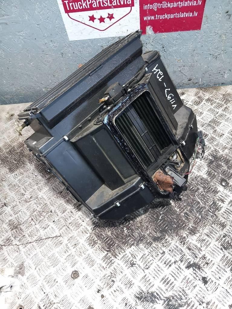 Volvo FH 12    21318095 Kabine i unutrašnjost